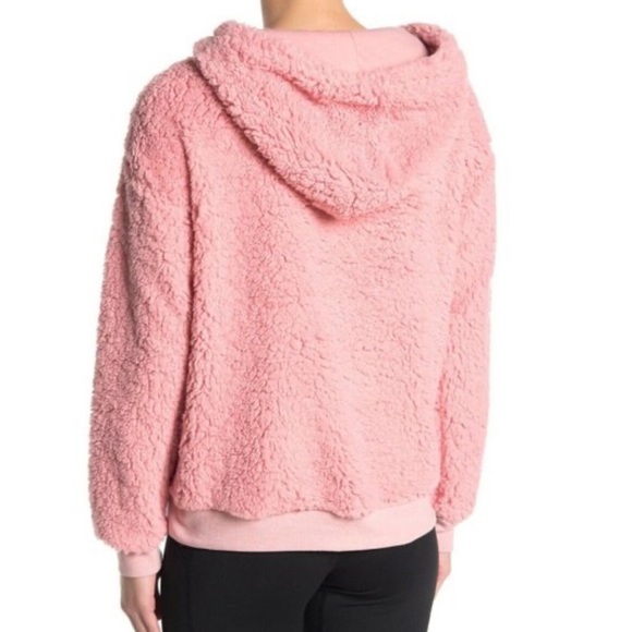 Z by Zella Rare Form Pink Faux Shearling Hoodie NWT Medium Soft Warm - Picture 2 of 7
